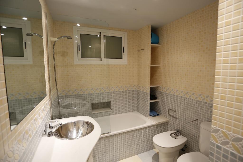 Apartamentos Alquihouse Vilafortuny Cambrils Pokoj fotografie
